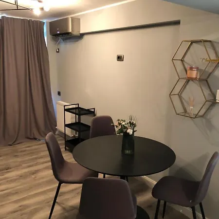 Black Apartment *